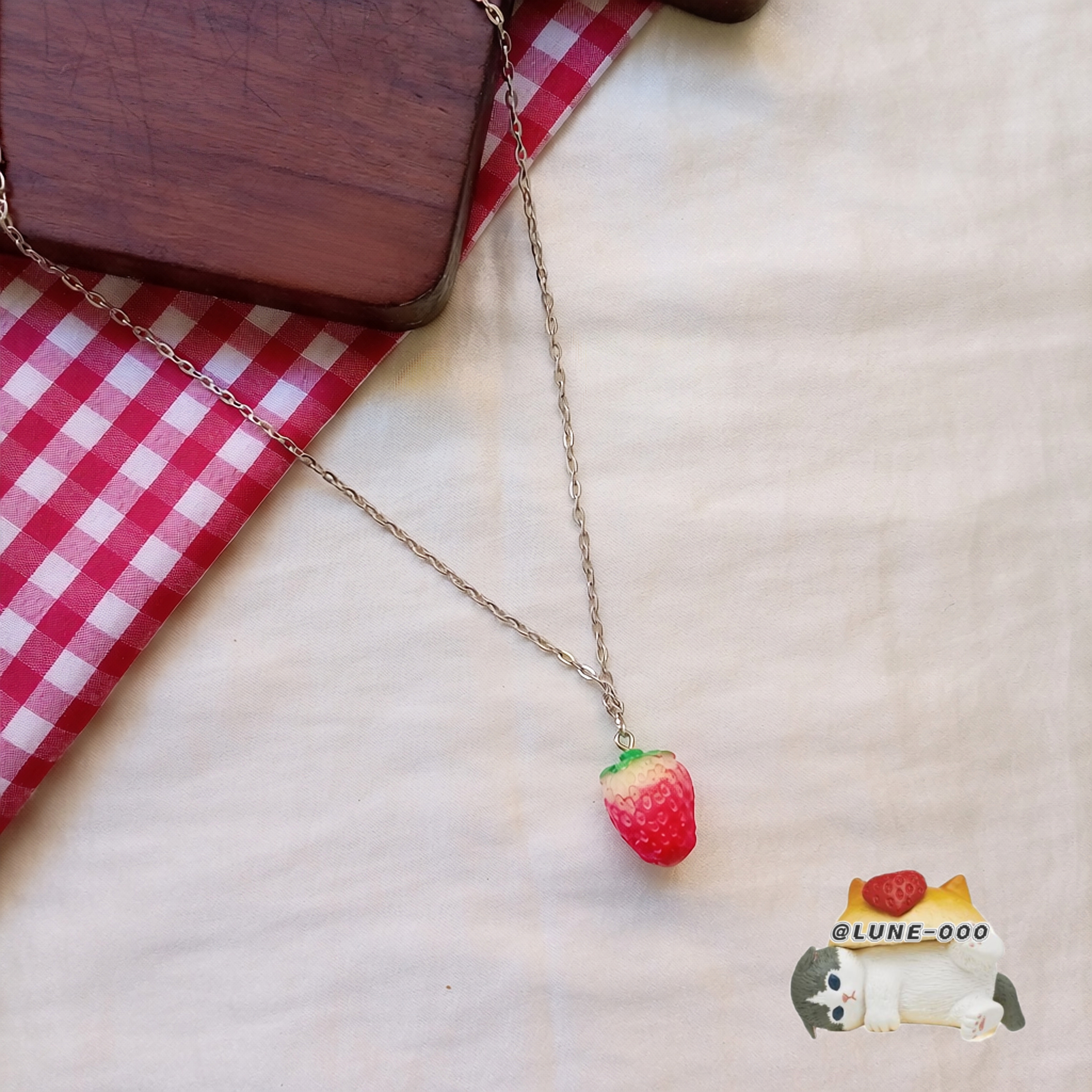 Collar simple fresitas